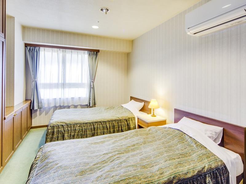Maholova Minds Hotel Miura