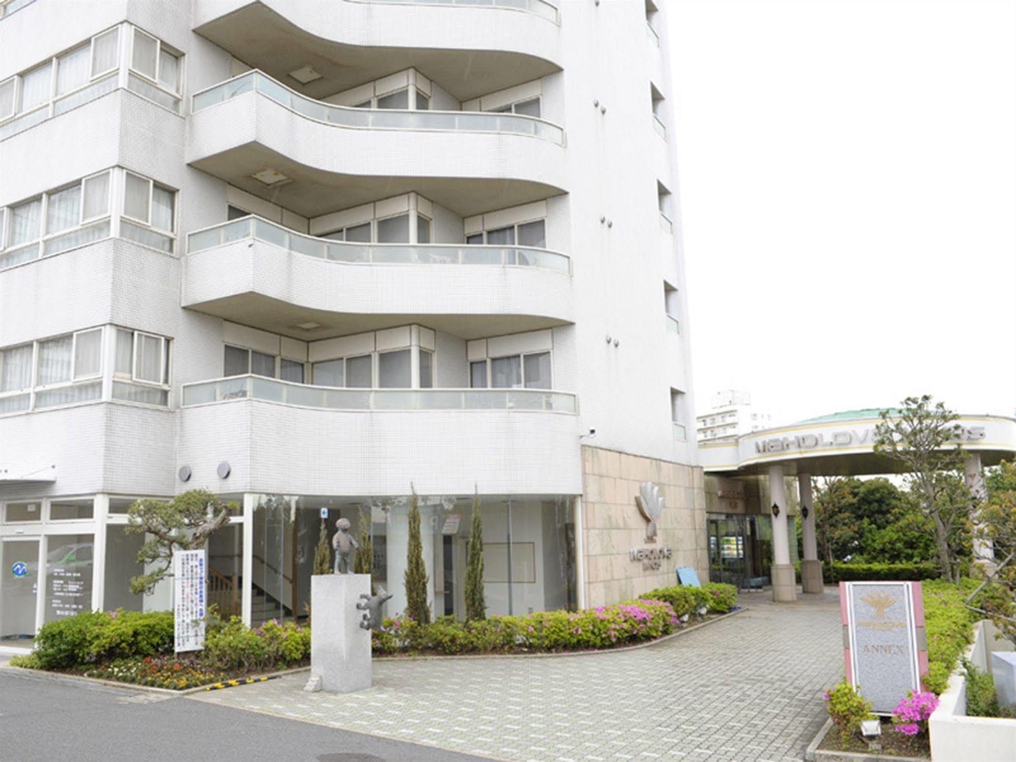 Maholova Minds Hotel Miura